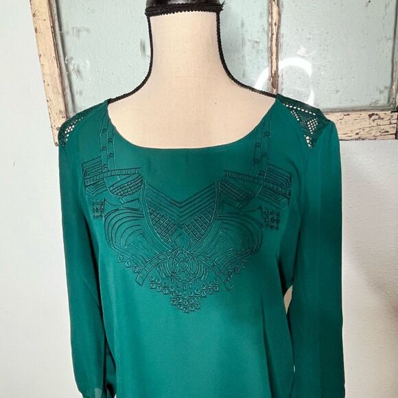 Beautiful Maurice’s Blouse  - Picture 3 of 10